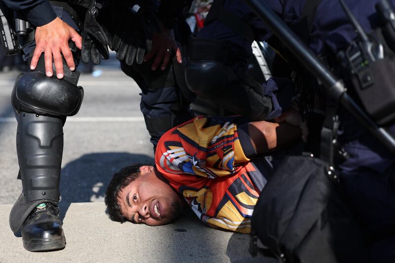 Proteste e scontri a Los Angeles 14