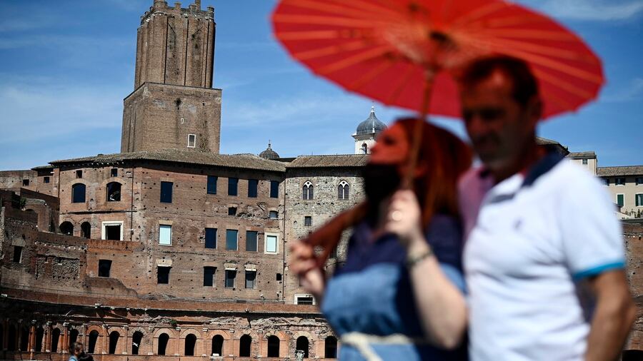 "Schiamazzi continui e niente raccolta differenziata". Boom di B&b abusivi a Roma