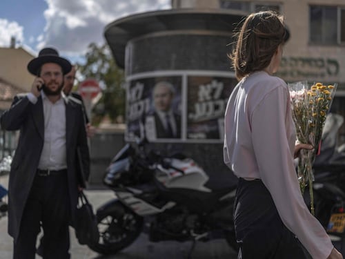 “Soldi del Qatar ai partiti arabi”. Bibi denuncia, indagano gli 007