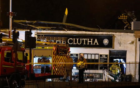 Glasgow, elicottero della polizia precipita su un pub 12