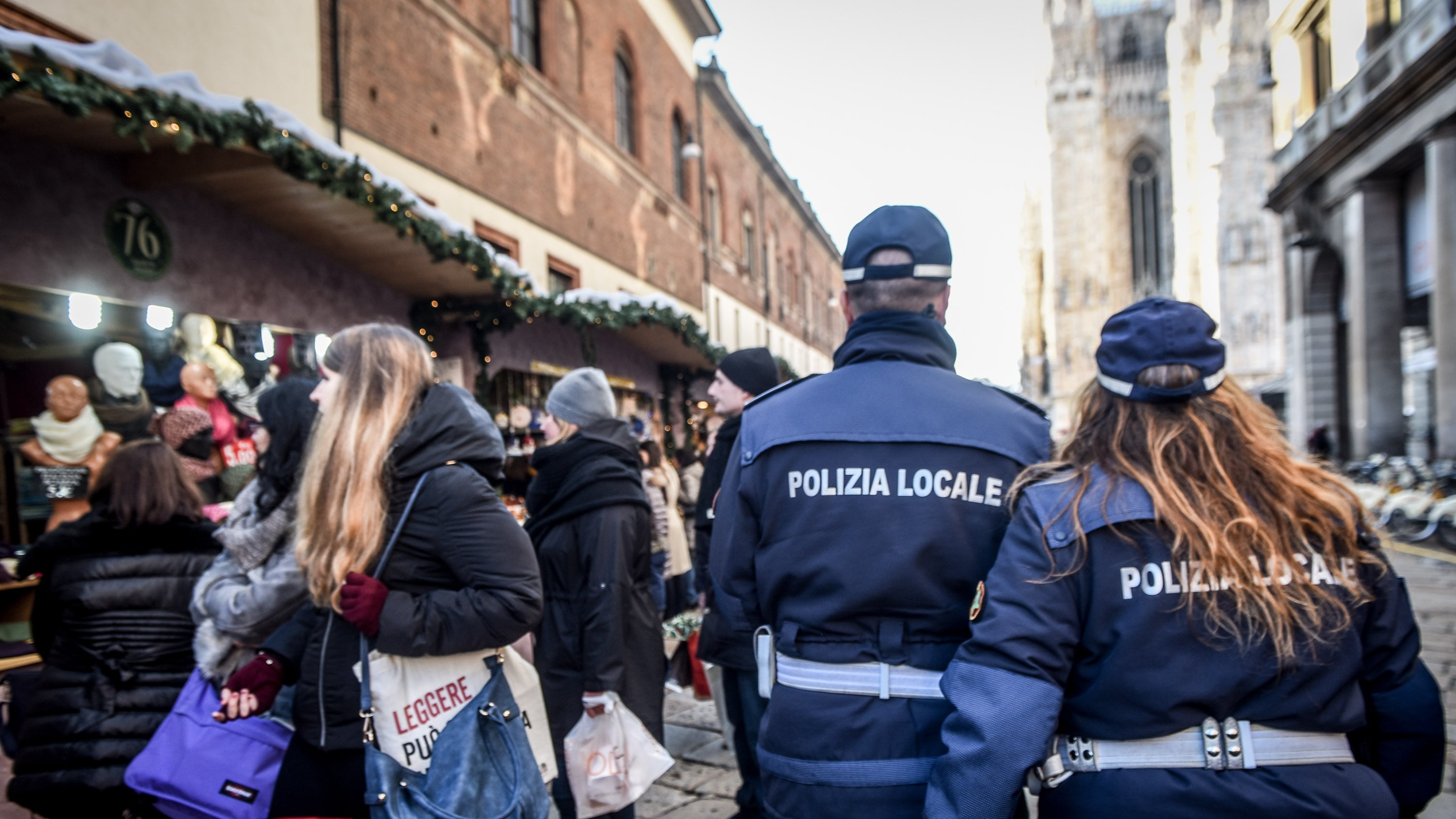 L'ira del centrodestra: "Più controlli anti suk"