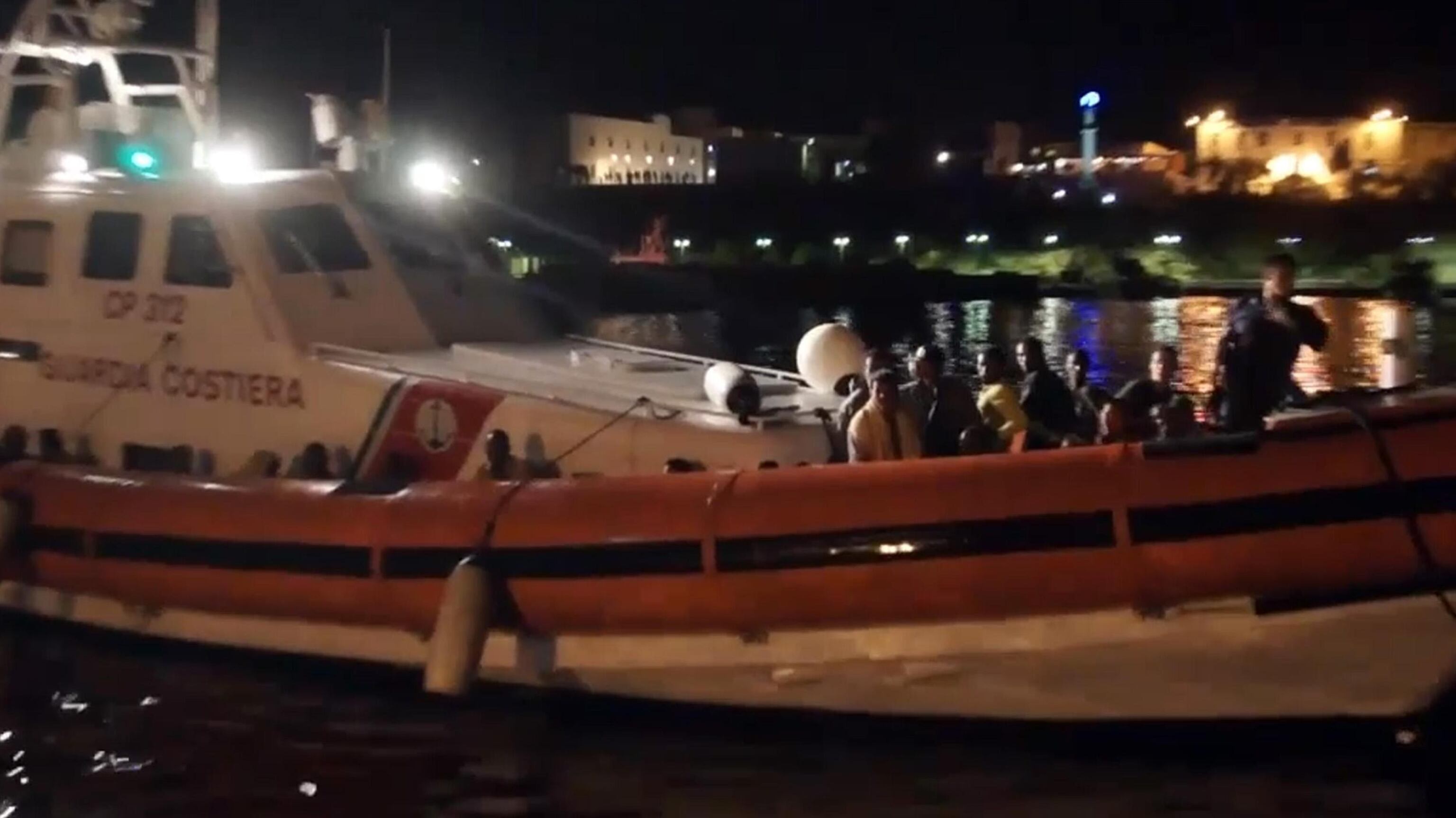Frontex, la polizia di confine pagata per fare il colabrodo