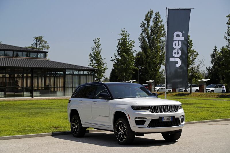 Jeep Grand Cherokee 4xe: guarda tutte le foto 8