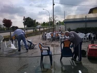 Forlì, vandalizzano il comizio di Salvini ma sbagliano posto 2