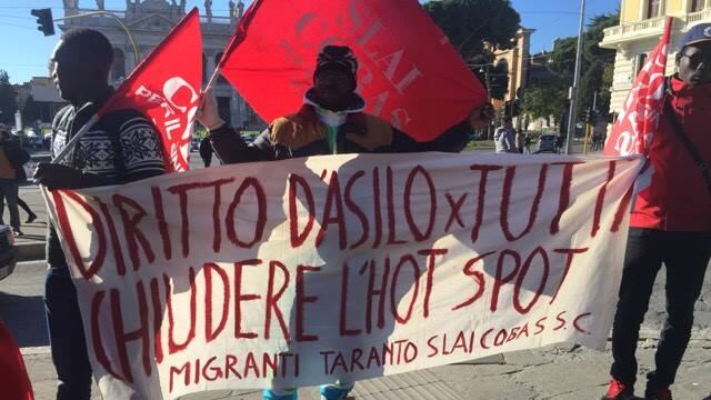 "L'Occidente ci ha bombardati, ora dateci il permesso di soggiorno"