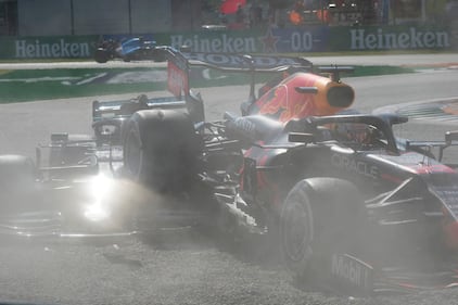Il terribile incidente tra Hamilton e Verstappen al Gp di Monza 2