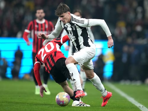I rossoneri ribaltano tutto in cinque minuti, sarà derby: ecco le pagelle di Juventus-Milan