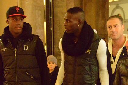 Balotelli fermo un turno. E in disco scherzi e spinte