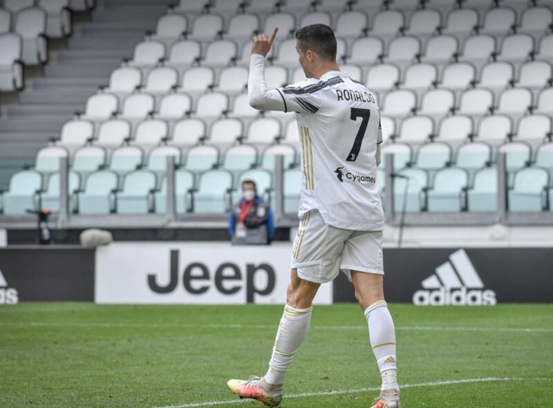 "Mi devono 20 milioni di euro". E Ronaldo fa causa alla Juve