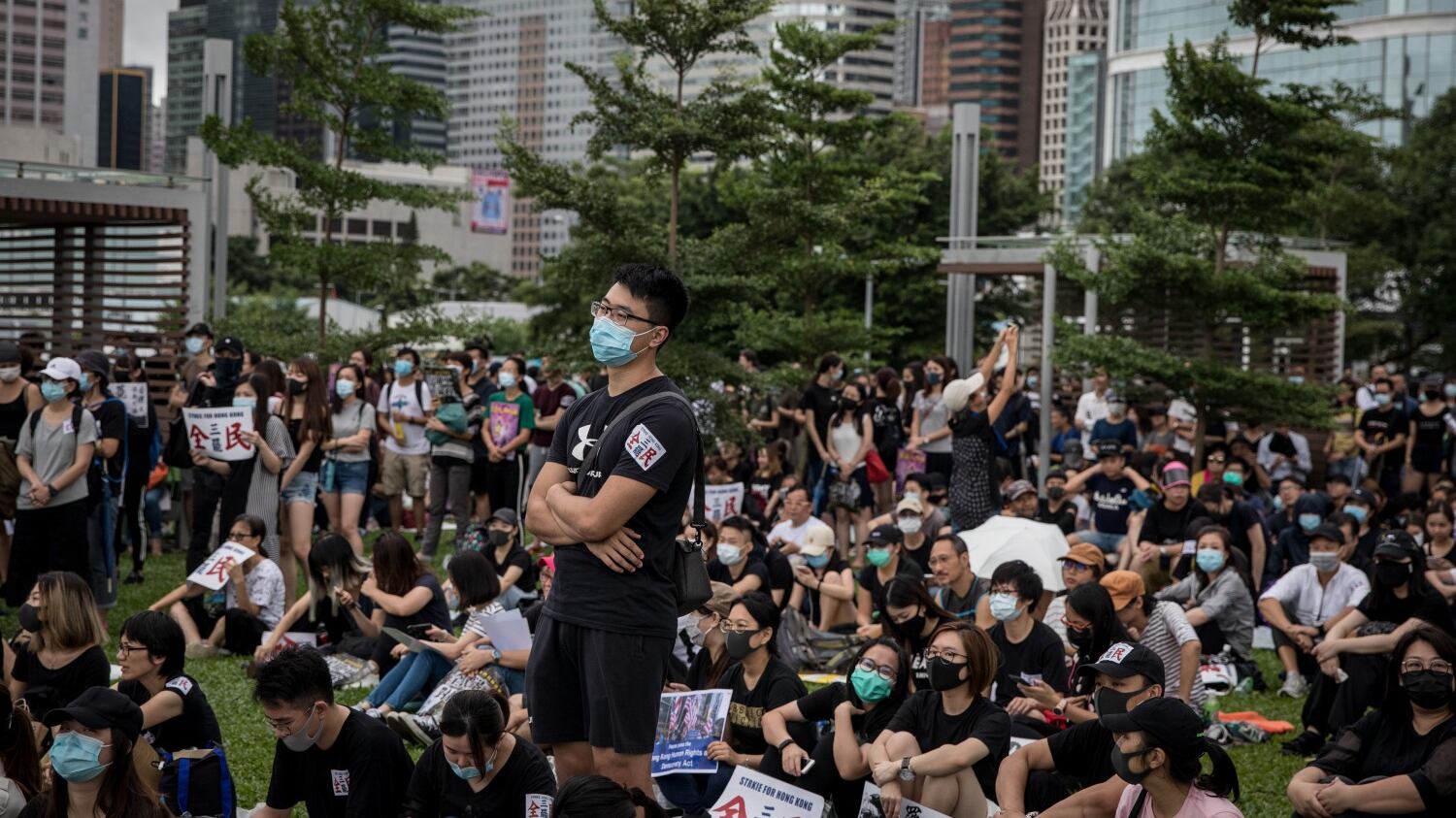 Hong Kong, appello dei manifestanti a Trump