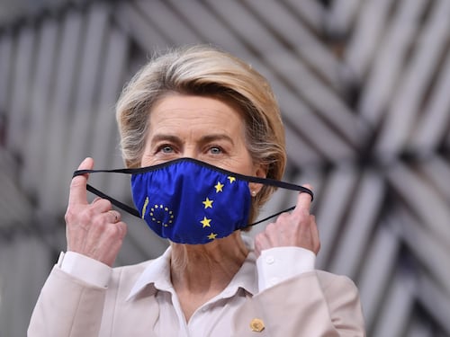 L'Europa preme per il passaporto vaccinale. "Si torna a viaggiare e non sarà un optional"