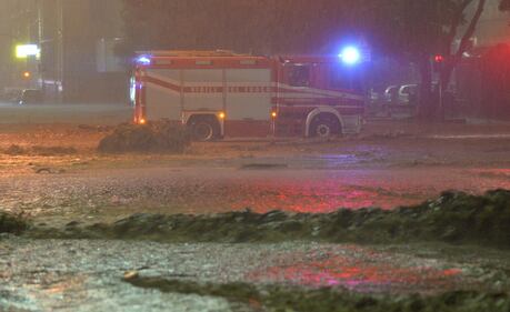Alluvione a Genova: allagamenti, blackout, scuole chiuse 17