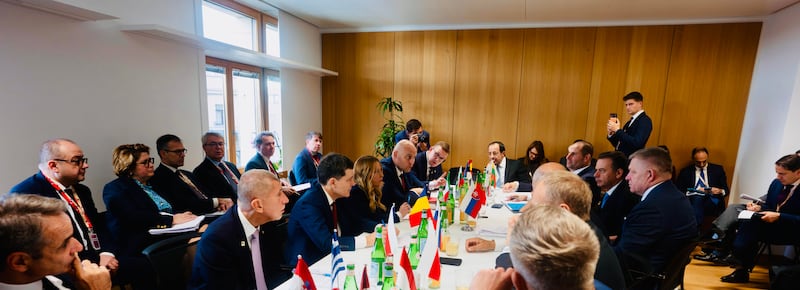 Una giornata di trattative e all’una di notte Meloni e Tusk incassano l’apertura sull’energia
