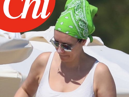 Laura Pausini pizzicata a Miami: "Le forme morbide nascondono un dolce segreto?"