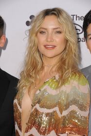 Kate Hudson senza reggiseno sul red carpet 13