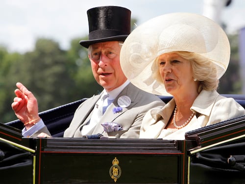 Il principe Carlo e Camilla in visita nei Comuni terremotati