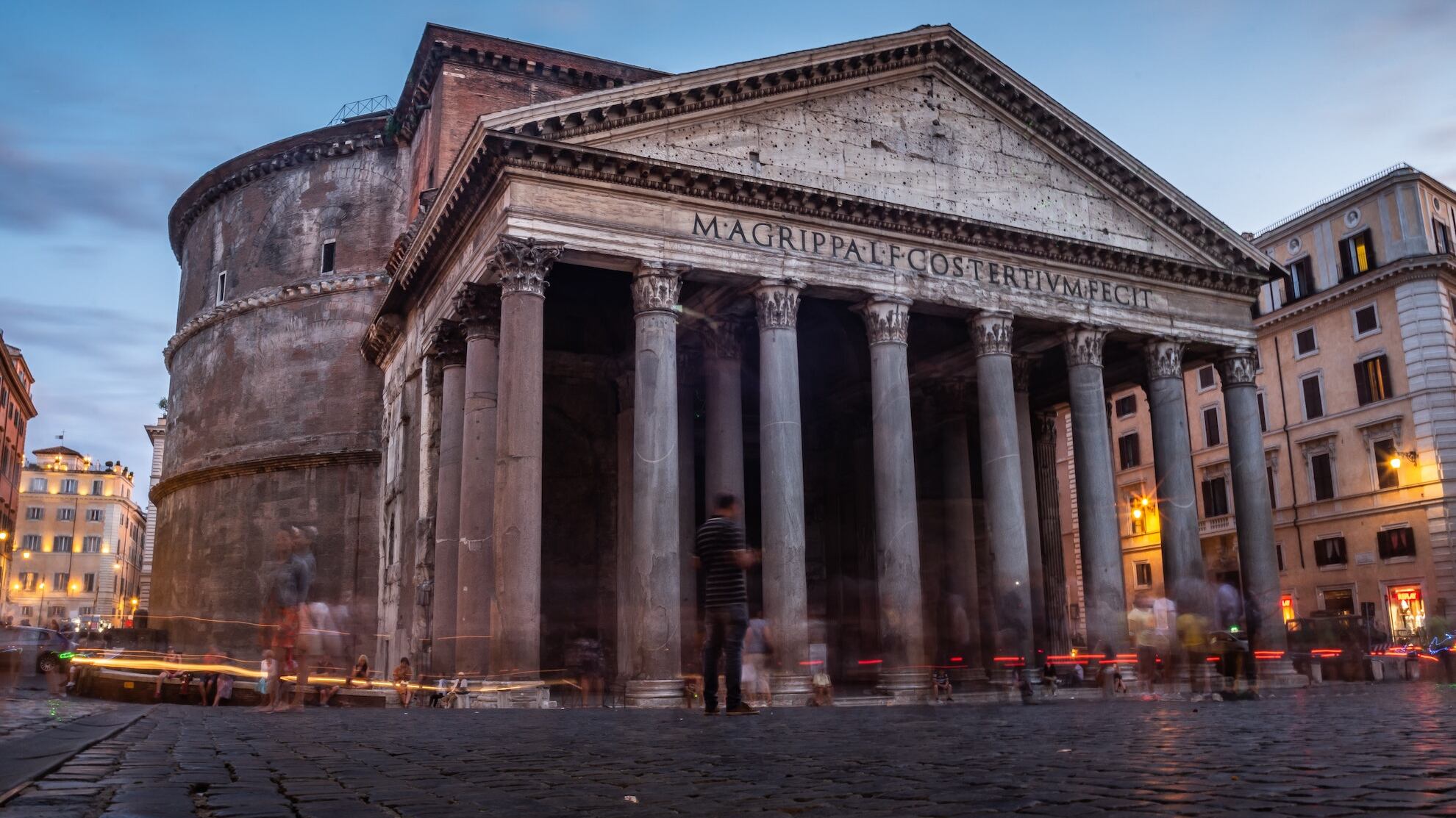 Pantheon a pagamento e treno per Pompei: Roma si prepara per l'estate