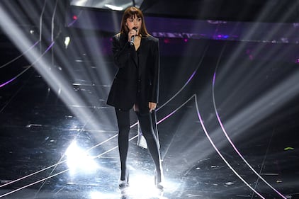 Sanremo 2024: ecco il look della prima serata del Festival di Annalisa 5