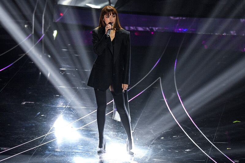 Sanremo 2024: ecco il look della prima serata del Festival di Annalisa 5