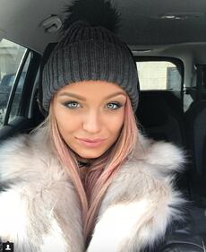 Mercedesz Henger provocante sui social 5