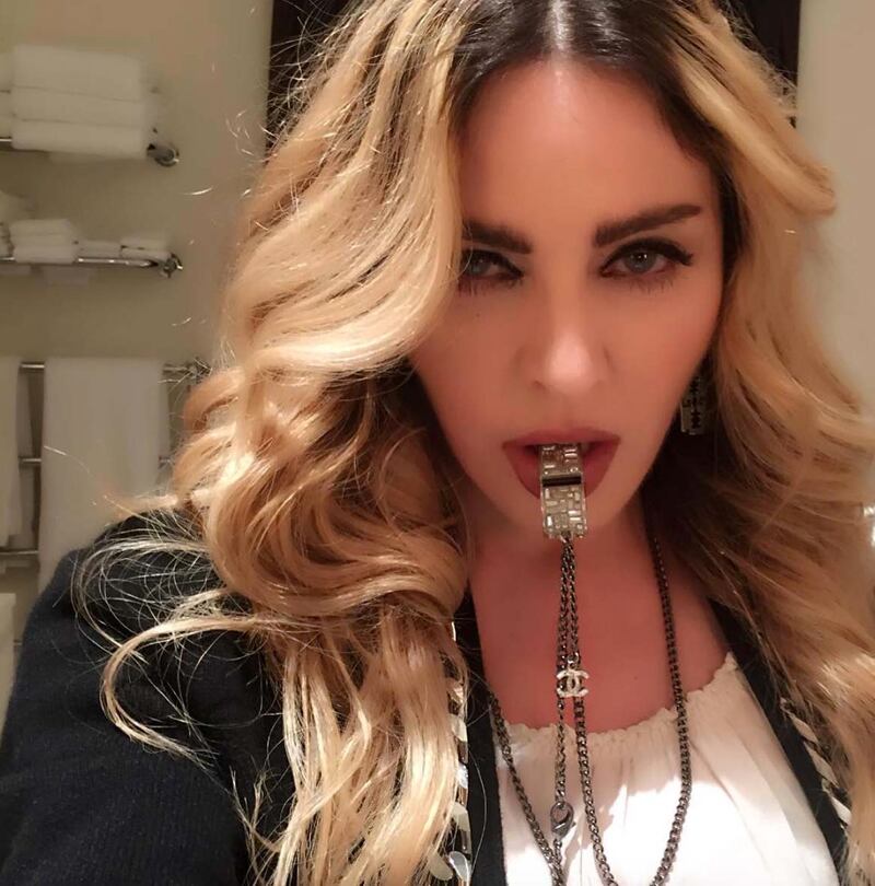 Madonna vs Paola Barale, foto 3