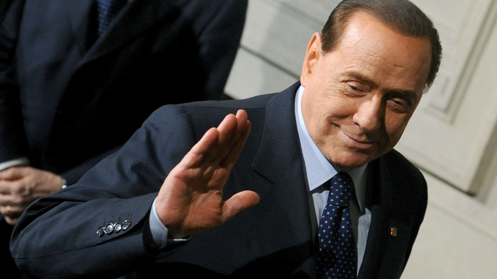 L'ultimo schiaffo al Cav: i giudici gli vietano Dublino