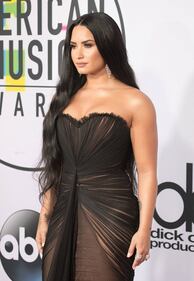 Ama 2017, i look più sexy 7