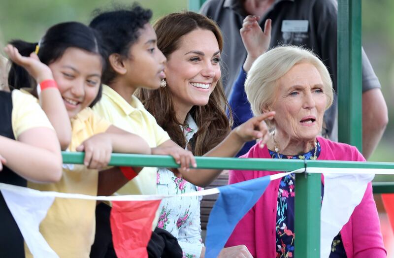 Kate Middleton, nuovo look a fiori: foto 4