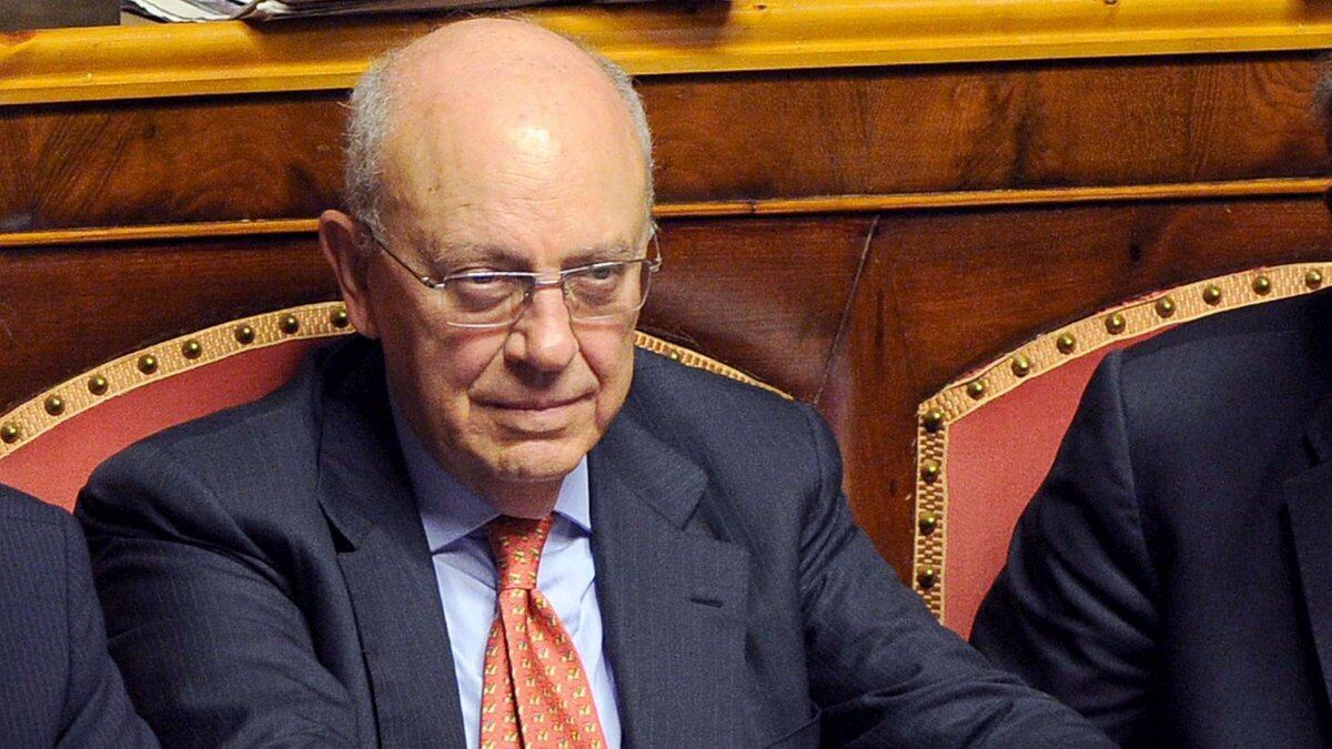 Il senatore super tecnico numero due di Mediolanum