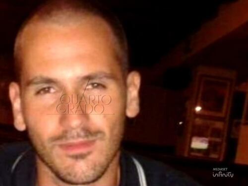 Il Dna prelevato di nascosto e l'alibi. Chi è Andrea Sempio, indagato per il delitto di Garlasco