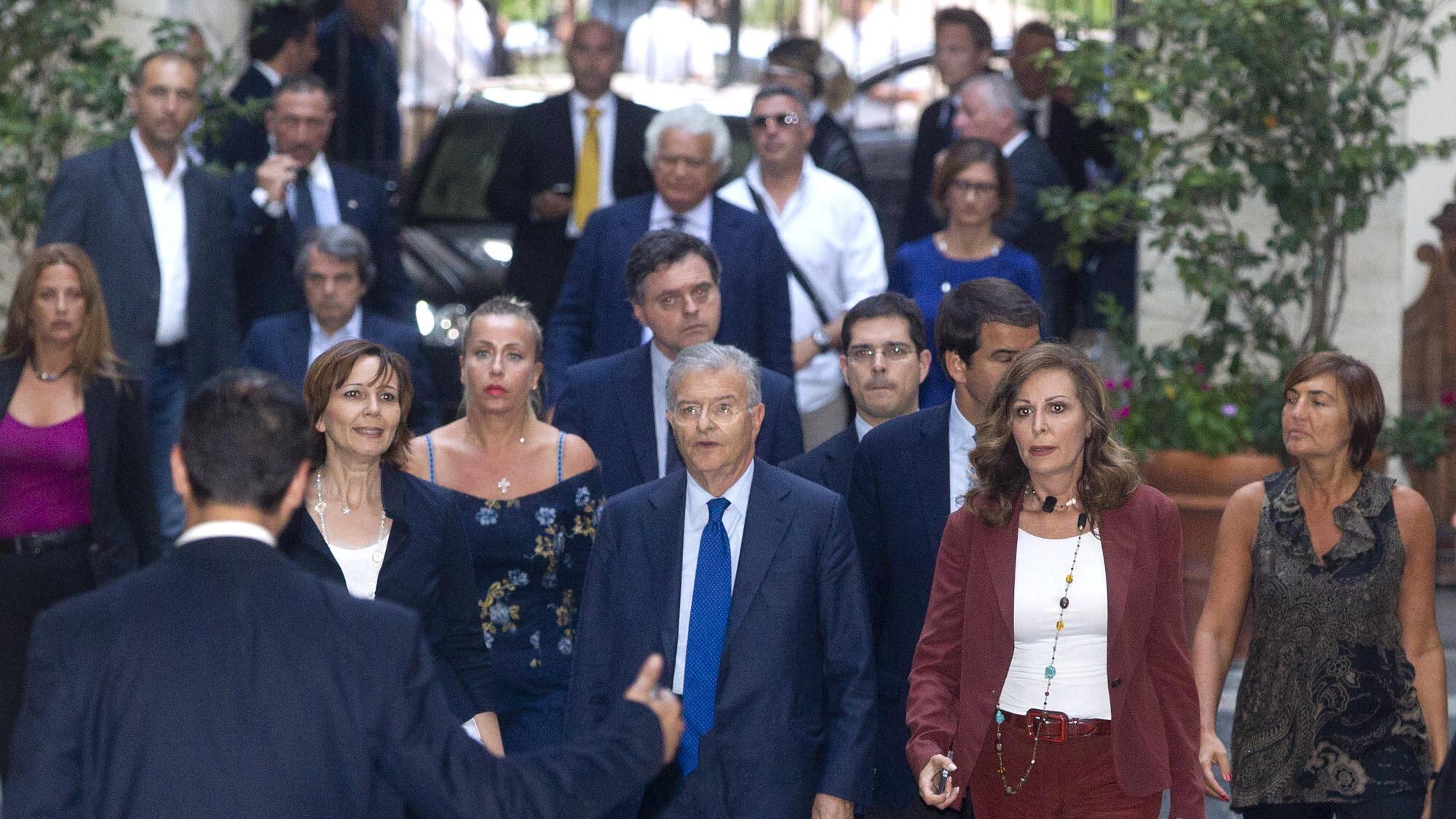 Pdl furibondo: ogni strada è aperta