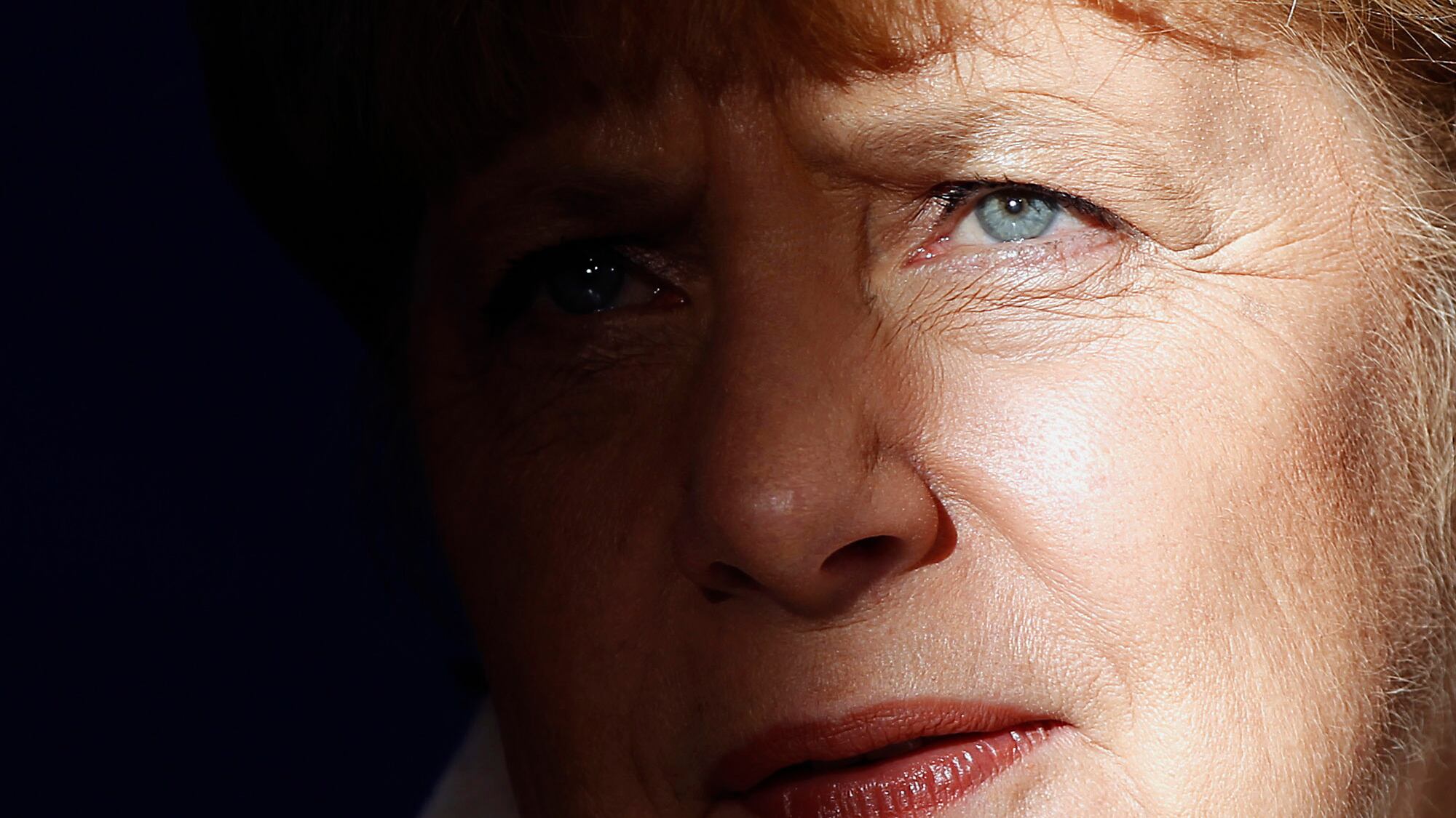 Ecco tutti i trucchi della Merkel per nascondere i buchi di Berlino