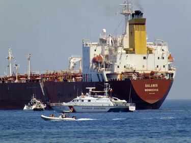 102 migranti sbarcano a Siracusa 4