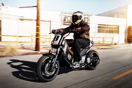 Yamaha TMax Hypermodified by Roland Sands 8