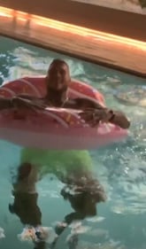 Diletta Leotta, festeggia i 28 anni con un pazzo pool party 4