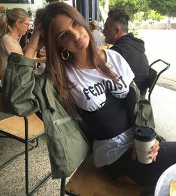Emily Ratajkowski, selfie hot in biancheria intima 45