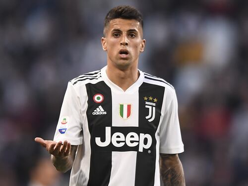 La Juve perde il primo pezzo: Cancelo al City per 50 milioni