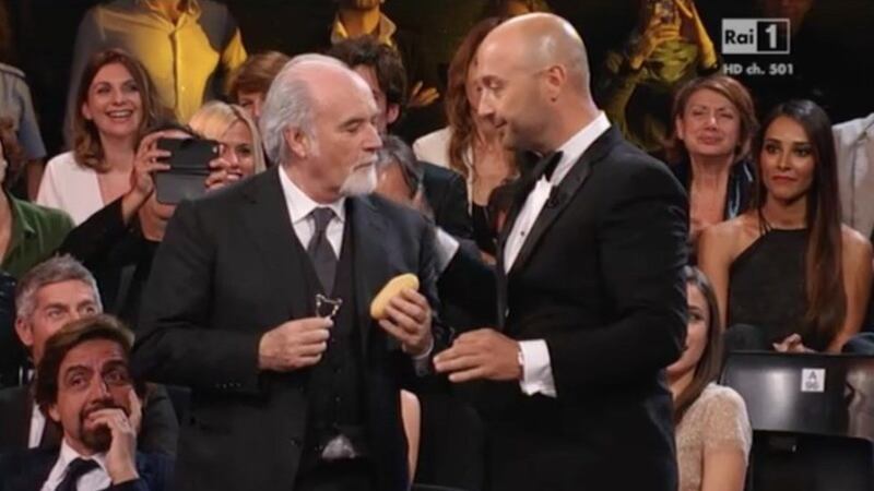 Premi tv 2015, ancora frecciatine al veleno tra Striscia e Masterchef