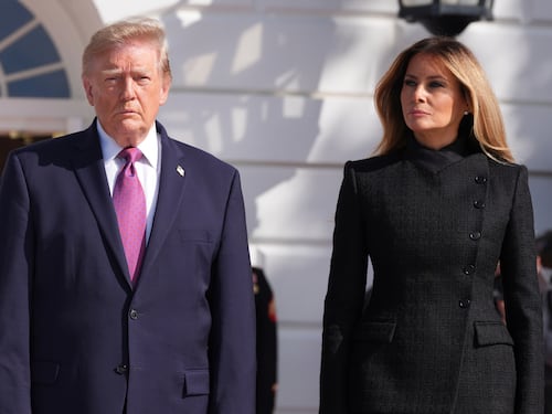 Melania spiazza Donald Trump: “Bellissima infanzia sotto il comunismo”