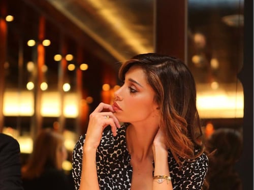 Belen Rodriguez lascia senza fiato: nuda per un massaggio
