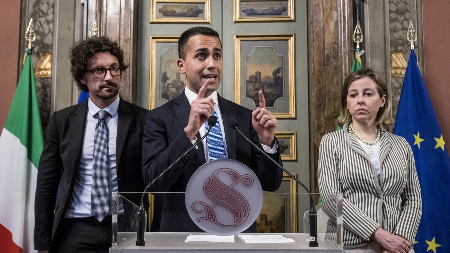 Il ministro della Salute Grillo contro i vaccini obbligatori