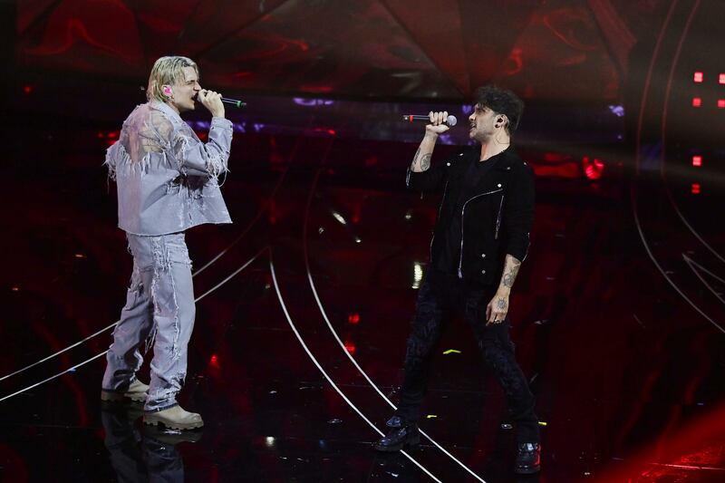 Sanremo 2024: ecco il look della quarta serata del Festival de Il Tre 4
