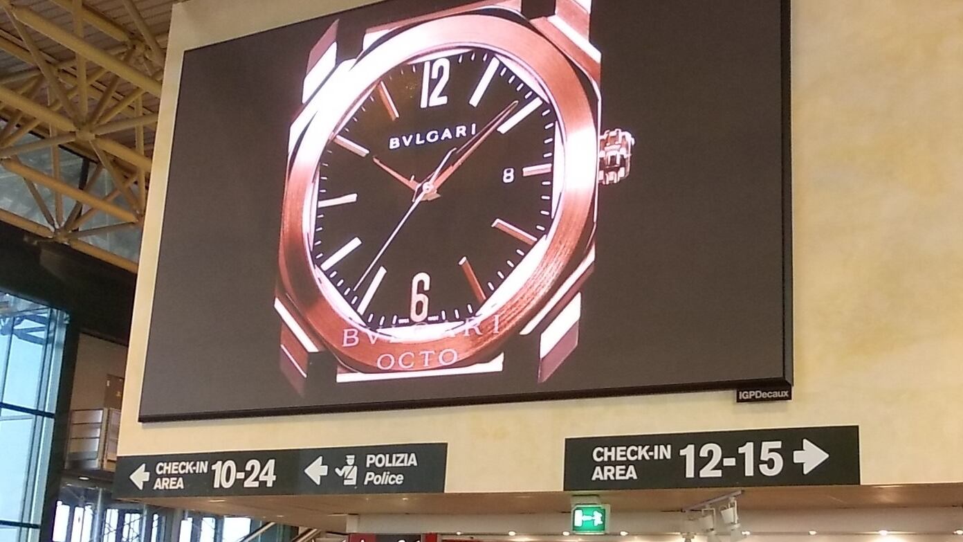 Il lusso Lvmh "decolla" sul maxischermo di Malpensa