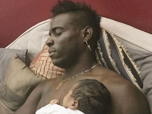 Balotelli presenta Lion: la foto su Instagram