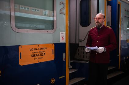 Il Sicilia Express, il treno che unisce l'Italia 8