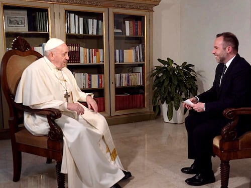 Il Papa scuote la politica: "Cercare unità davanti alla crisi"