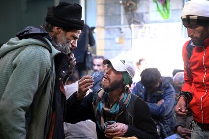 L'Iran ha un problema: la dipendenza dalle droghe 10