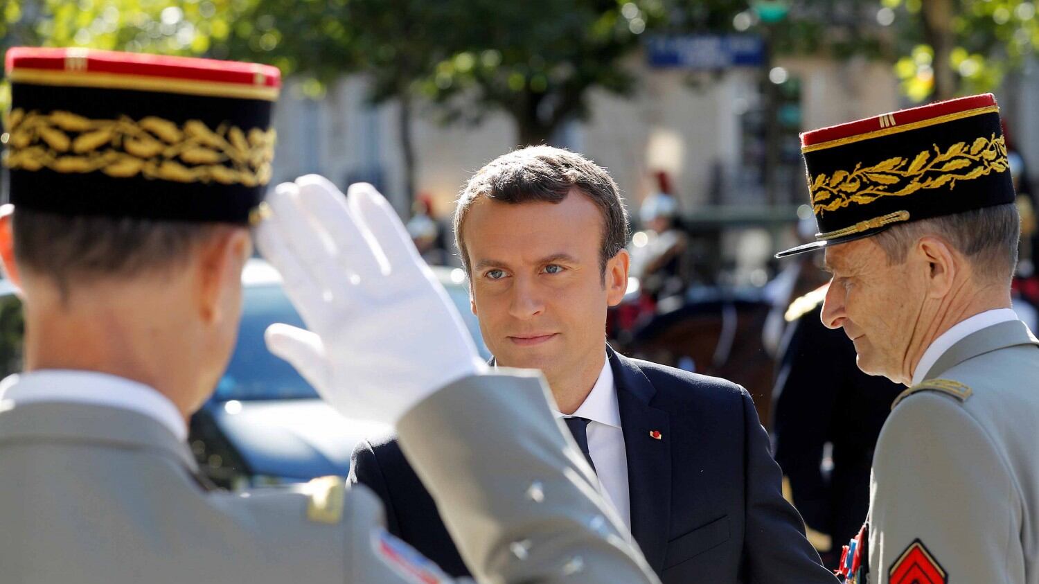 Emmanuel Macron alla parata del 14 luglio: "Nulla separerà l'amicizia tra Francia e Stati Uniti"