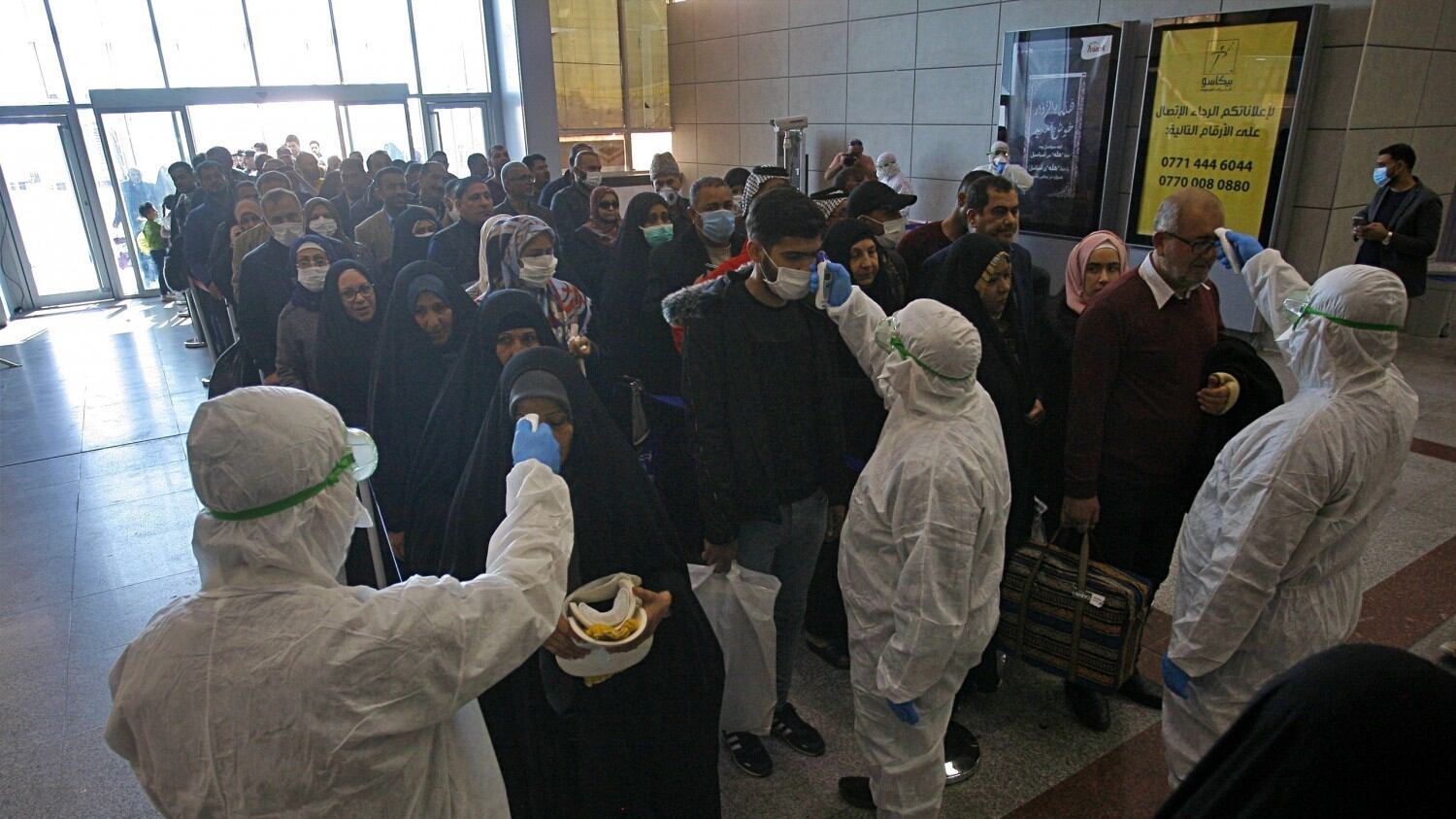 L'Oms: pronti alla pandemia. Paura Iran: "Oltre 50 morti"