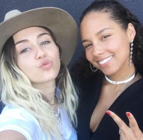 Miley Cyrus e Alicia Keys, sexy senza trucco 2